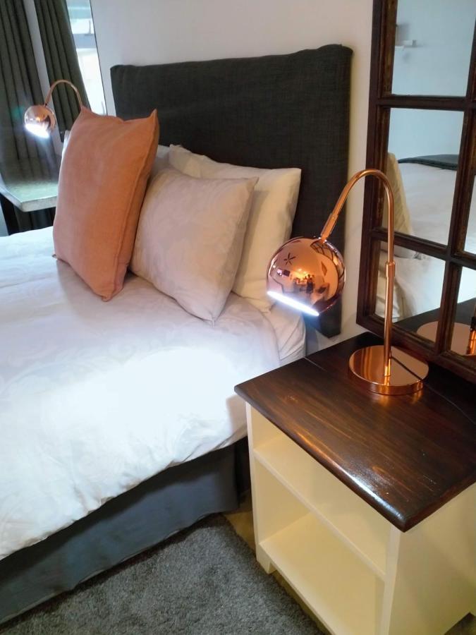 The Oak Treehouse Bnb קווינסטאון מראה חיצוני תמונה