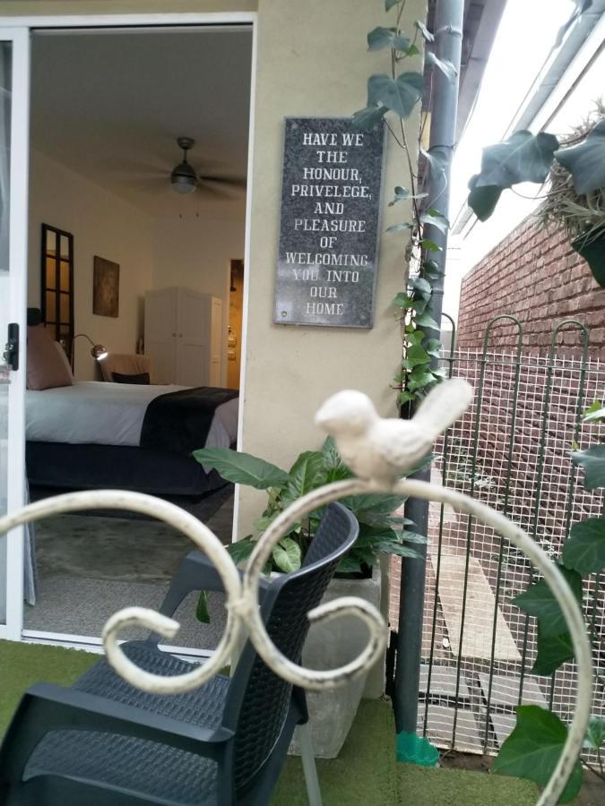 The Oak Treehouse Bnb קווינסטאון מראה חיצוני תמונה